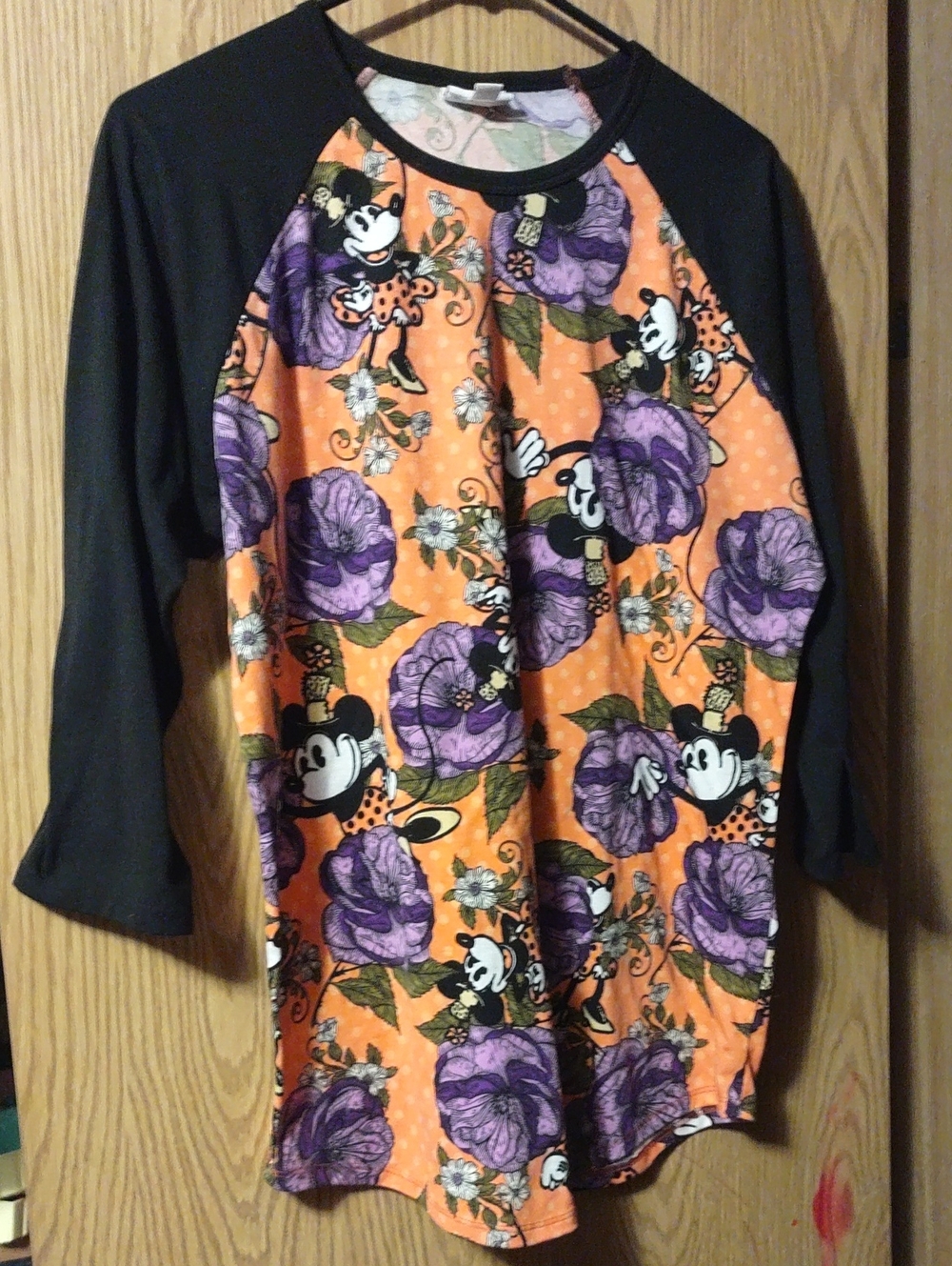 LuLaRoe Minnie Mouse Orange Floral Raglan Tee With Black Sleeves